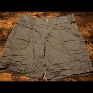 Lee riders army green shorts
